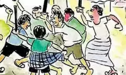 मामूली कहासुनी के बाद बुजुर्ग की बेरहमी से पिटाई, वीडियो वायरल