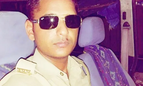सिपाही अनुज ने घर पर की वीडियो कॉल और फिर कनपटी पर मार ली गोली…