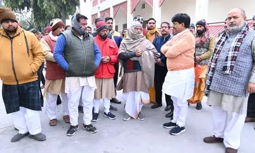 रेलवे स्टेशन मंदिर के पुजारी ब्रजवासी का निधन, मंत्री ने जताया शोक