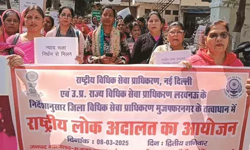 लोक अदालत के लिए निकाली गई जागरूकता रैली