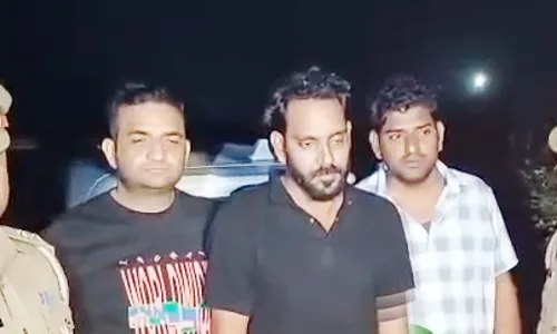 अतर्राज्यीय वाहन चोरों से मुठभेड़, दो शातिर दबोचे