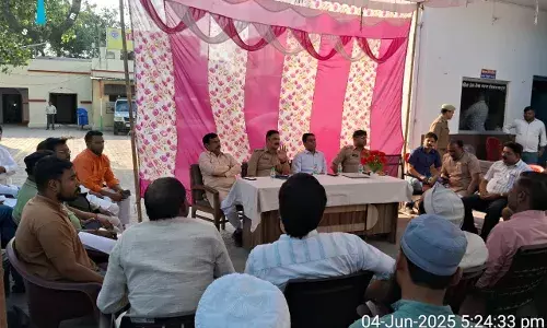 देवबन्द कोतवाली मे ईद उल अज़हा के पर्व को लेकर शांति समिति की बैठक का आयोजन, अधिकारी बोले शाशन की गाइड लाइन के अनुसार क़ुरबानी करे