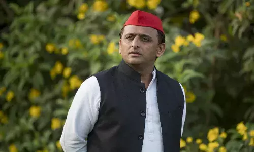 संसद के पास मस्जिद में अखिलेश यादव की कथित बैठक पर विवाद तेज