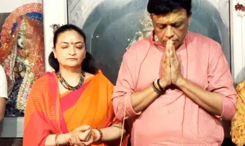 ममता अग्रवाल ने संभलहेड़ा मंदिर में किया शिव का रुद्राभिषेक