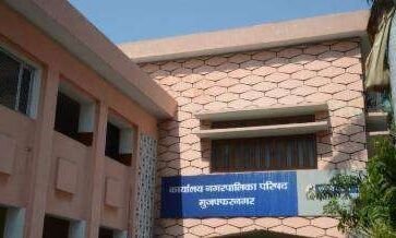 भाजपा नेता की शिकायत पर पालिका ने हटवाया अस्थाई अतिक्रमण