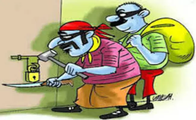 दूल्हेरा गांव में चोरों का आतंकः एक ही रात में सात किसानों की ट्यूबवेल पर चोरी