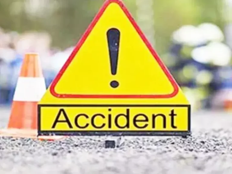 रालोद विधायक अशरफ अली की कार से हुआ हादसा, दंपती और बच्चे घायल
