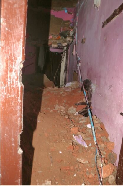 मेरठ पुलिस लाइन में आवास की छत ढही, परिवार के 5 सदस्य घायल