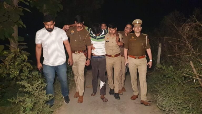 मुठभेड़ में 25 हजार का इनामी वाहन चोर गिरफ्तार, पैर में लगी गोली