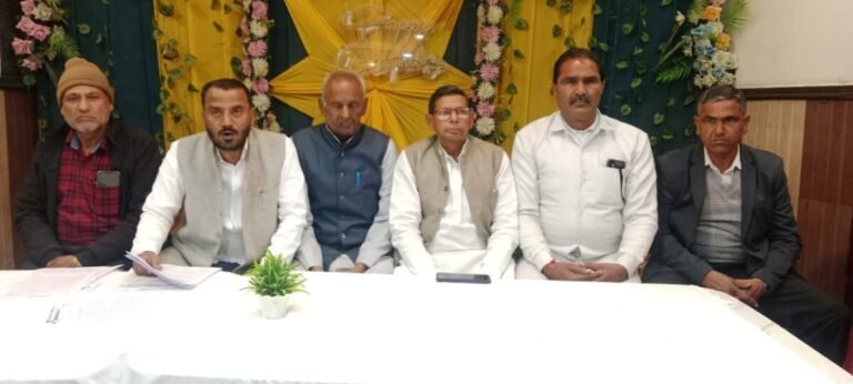 समाज से चंदा जुटाकर लाखों रुपये डकार गये नरेश विश्वकर्माः जगदीश पांचाल