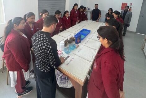 एम.जी. पब्लिक स्कूल के छात्र-छात्राओं ने बेनेट यूनिवर्सिटी में किया फैशन और डिजाइन का अध्ययन