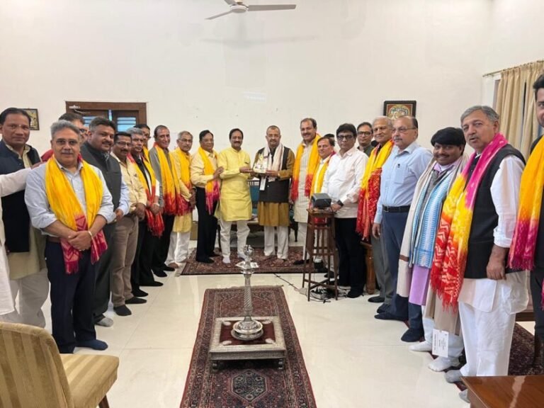 हिंदुत्व के मुद्दों पर मंथन, शाश्वत हिंदू प्रतिष्ठान की बैठक में मंदिर इकोसिस्टम पर जोर