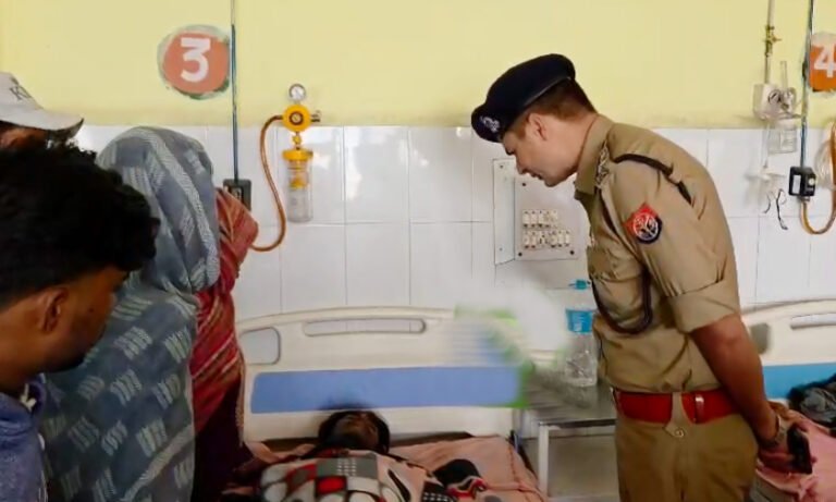 मुजफ्फरनगर में भीषण सड़क हादसा: पेड़ से टकराई कार, दो युवकों की मौत