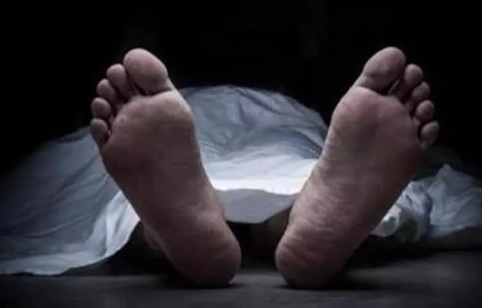 युवक-युवती के शव मिले, दरवाजा तोड़कर पहुंची पुलिस, प्रेम प्रसंग के एंगल पर जांच